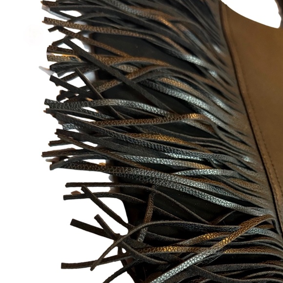 NWT Black Boho Fringe Faux Leather Tote Bag - Picture 3 of 4